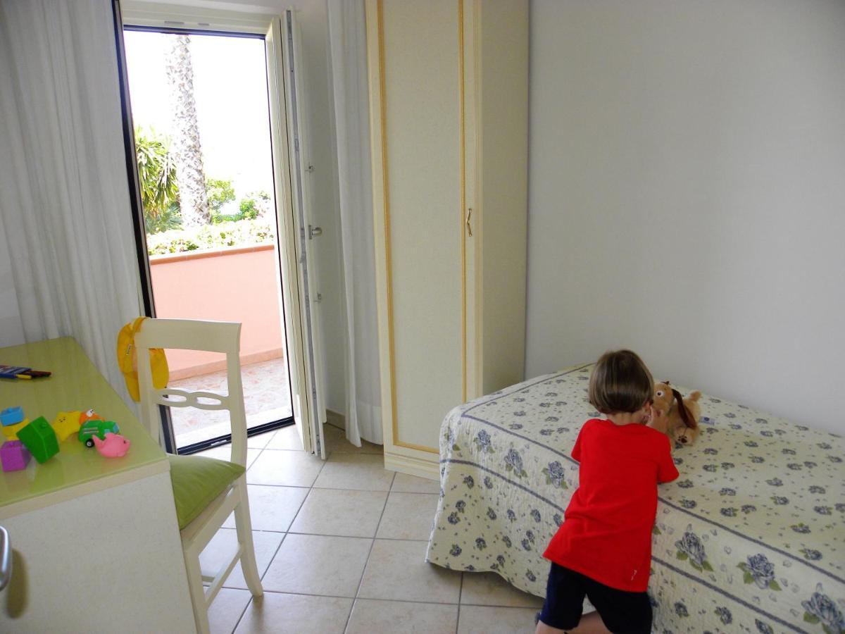 Comfortable Apartment In Maratea With Sea View 95 M² + Parking Exterior photo